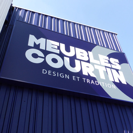 Caissons lumineux en toile tendue : communication sur mesure et impactante